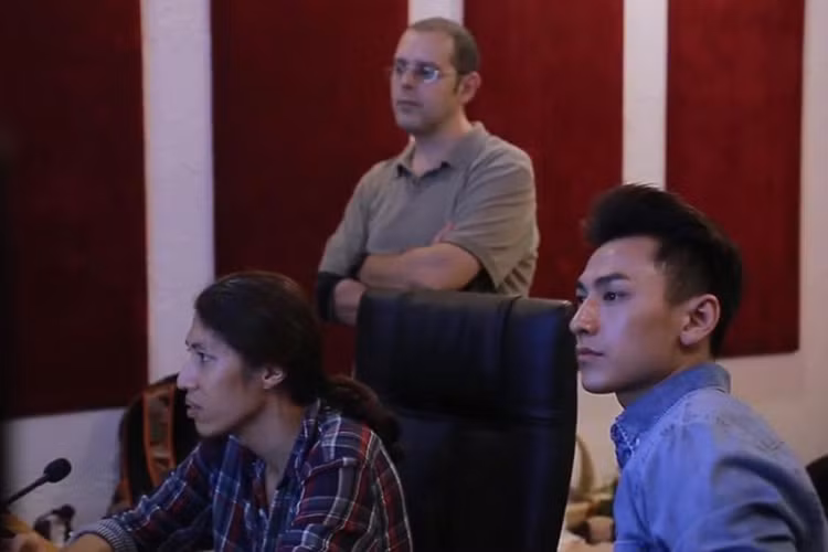 Nam diễn viên phim “Tấm Cám: Chuyện chưa kể” vốn có chất giọng khỏe, đài từ tốt, thích hợp cho việc lồng tiếng các vai yêu cầu khả năng cao. 