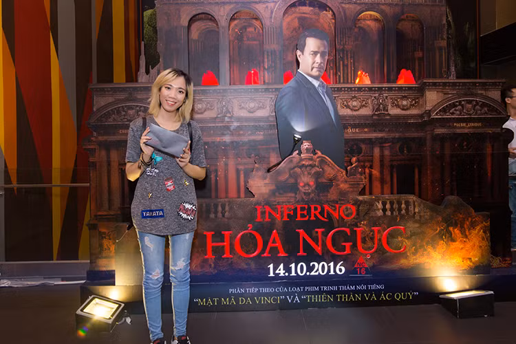 Cũng đến xem bộ phim “Hỏa ngục”, đạo diễn Luk Vân cho rằng phần phim này tiếp tục được thể hiện một cách đẳng cấp trên màn ảnh thông qua diễn xuất xuất thần của Tom Hanks. 