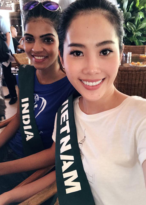 Được biết, Nam Em là một trong những thí sinh đến sớm nhất. Hiện tại, cô đang ở chung phòng với người đẹp đến từ Ấn Độ. (Ảnh: Facebook nhân vật)