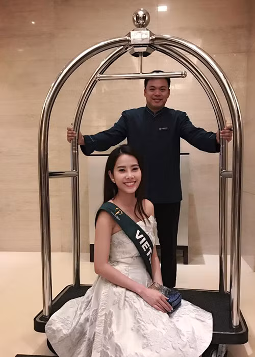 Trước đó, đại diện của Việt Nam được chuyên trang sắc đẹp Missosology xếp thứ 8 trong bảng xếp hạng nhan sắc của Hoa hậu Trái đất 2016. (Ảnh: Facebook nhân vật)