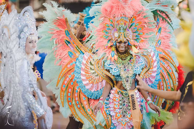 Trong những ngày sắp tới, các thí sinh Hoa hậu Hòa bình Quốc tế 2016 sẽ tiếp tục tập luyện cho đêm bán kết sẽ diễn ra vào ngày 24/10 cũng như đêm chung kết vào ngày 25/10. (Ảnh: Miss Grand International)