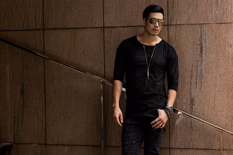 Thiên Nguyễn gây chú ý với khán giả Việt kể từ vai diễn chính trong bộ phim hành động “Truy sát” công chiếu giữa năm 2016.