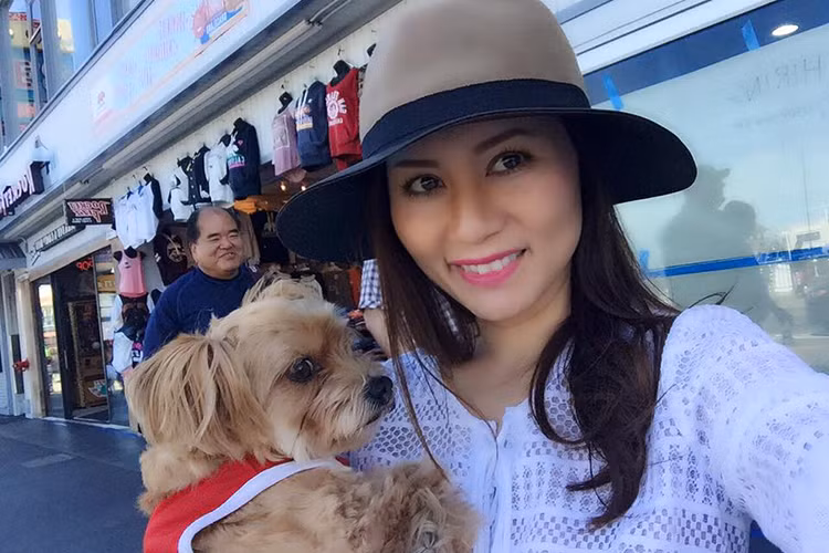 Ngay ở những tháng đầu thai kỳ, Thủy Tiên đã rất chú ý đến an toàn của cô cùng em bé trong bụng.