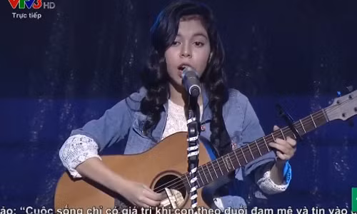 Giong ca ngoai Chiara bi loai du duoc khen het loi