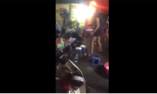 Phan no: Chong giup bo nhi danh vo giua pho