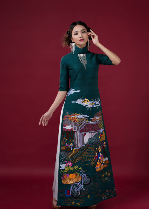 Đối NTK Lan Hương, cô luôn muốn tạo ra những mẫu trang phục hướng tới thời trang hội nhập nhưng vẫn giữ được nét đẹp duyên dáng của tà áo dài truyền thống Hà Nội xưa.