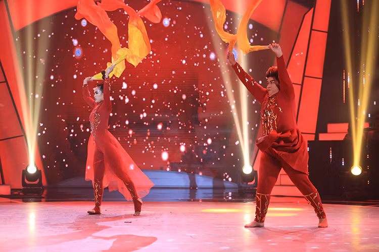 Cả ba giám khảo: Đàm Vĩnh Hưng, John Huy Trần và Hari Won đều cho điểm tuyệt đối. Dù vậy, Xuân Lộc chỉ giảm được 2,7% khiến anh rơi vào nhóm nguy hiểm. May mắn, Xuân Lộc không phải thí sinh có tổng số điểm thấp nhất. 