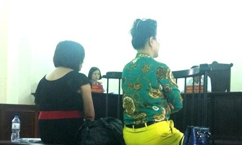 Cao cau, can cong an, hai phu nu linh an tu