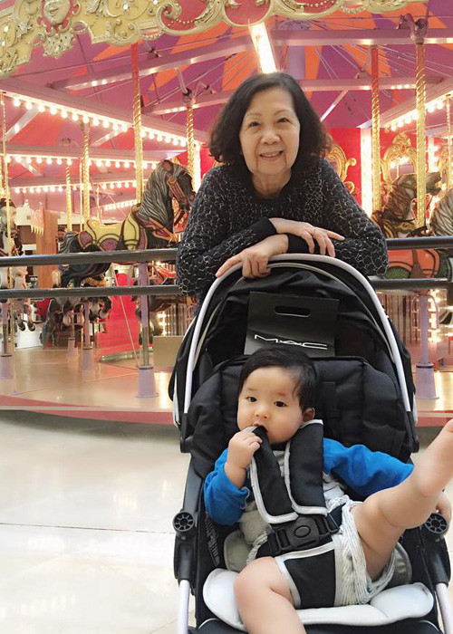 Ngọc Quyên hiện đã trở lại với công việc người mẫu và bán hàng online. Vì khá bận nên cô đã đón mẹ ruột từ Việt Nam sang Mỹ để giúp cô chăm sóc cậu con trai.