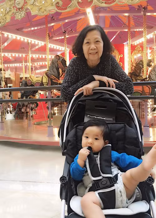 Ngọc Quyên hiện đã trở lại với công việc người mẫu và bán hàng online. Vì khá bận nên cô đã đón mẹ ruột từ Việt Nam sang Mỹ để giúp cô chăm sóc cậu con trai.