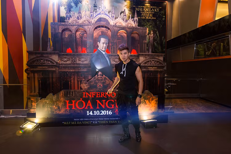 Buổi ra mắt bộ phim “Hỏa ngục” vào tối qua cũng thu hút sự chú ý của ca sĩ Lương Bàng Quang. 