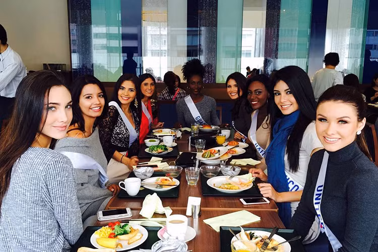 Cùng với đại diện của Việt Nam, nhiều thí sinh của cuộc thi cũng đã có mặt ở Nhật Bản. (Ảnh: Fanpage Missosology)