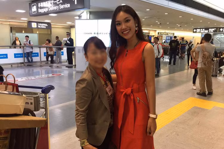 Trên trang cá nhân, Phương Linh còn ghi lại nhật kí hành trình chuẩn bị cho cuộc thi này. (Ảnh: Fanpage Miss International Vietnam)