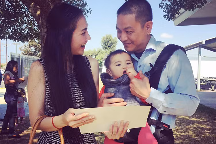 Trong những bức ảnh chia sẻ trên trang cá nhân, Kim Hiền không giấu được niềm hạnh phúc qua nụ cười luôn rạng rỡ trên môi.