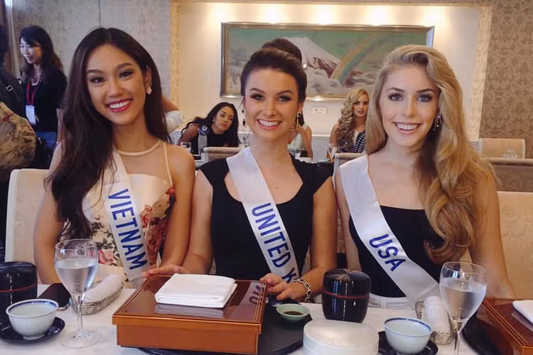 Hiện tại, Phương Linh cùng 69 người đẹp khác của Hoa hậu Quốc tế 2016 đang có mặt tại thành phố Niigata. (Ảnh: Miss International Vietnam)