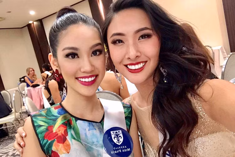 Đại diện của Việt Nam đã đón tuổi 19 bên các thí sinh của cuộc thi. Được biết, đây là lần đầu tiên Phương Linh mừng sinh nhật ở nơi xa nhà. (Ảnh: Miss International Vietnam)