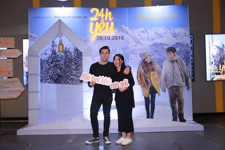 Dàn khách mời của buổi ra mắt phim “24h” còn có sự xuất hiện của vợ chồng VJ Kiên Hoàng. 