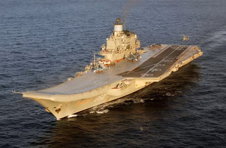 Mặc dù ít khi phô diễn đội hình tác chiến tổng hợp tàu sân bay, thế nhưng khi đã thực hiện độ “hoành” của nhóm tàu sân bay chiến đấu Nga không thua kém Mỹ. Nguồn ảnh: Sputnik