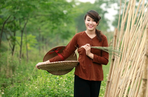 Đây cũng chính là tâm trạng của Nguyễn Bính trước sự thay đổi đến chóng mặt của xã hội thời bấy giờ.