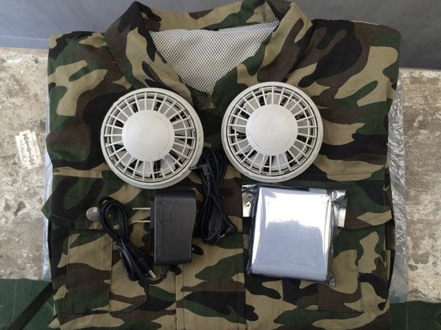 Dung lượng pin sẽ hao dần. Ban đầu, pin sẽ có thời gian sử dụng là 8 - 10 tiếng đồng hồ nhưng sau tầm 4 - 5 tháng sẽ chỉ còn khoảng 6 - 7 tiếng.