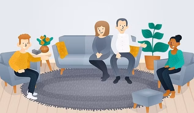  Ghế sofa là nơi các thành viên trong gia đình tiếp xúc nhiều nhất, từ việc tiếp khách cho đến ngồi chơi trò chuyện, ăn uống, đọc sách báo, xem TV thậm chí là ngủ, nghỉ qua đêm.