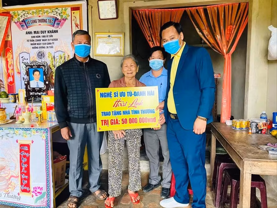 Hoai Linh 'ngam' gan 14 ty dong ho tro mien Trung: Bat nhat tu phat ngon den thuc te?