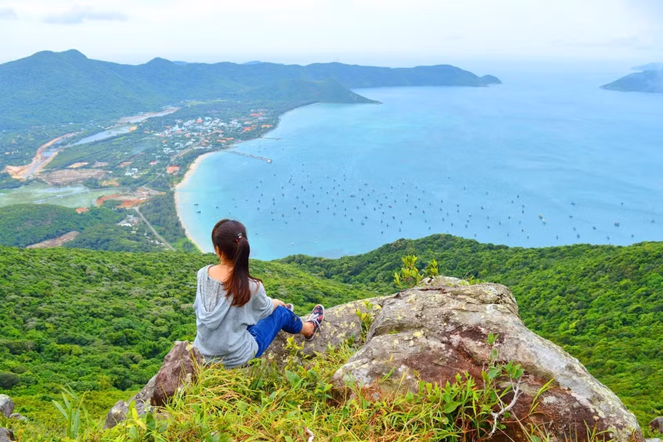 Ngoài huyện Côn Đảo, tỉnh Bà Rịa - Vũng Tàu còn có TP Bà Rịa (tỉnh lỵ) và TP Vũng Tàu, thị xã Phú Mỹ, cùng 4 huyện: Châu Đức, Đất Đỏ, Long Điền, Xuyên Mộc. Ảnh: Đoàn Khánh. 