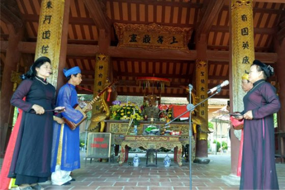 Ông được nhân dân nhiều vùng của đất nước lập đền, đình, miếu thờ; nhiều trường học mang tên Trần Nhật Duật.