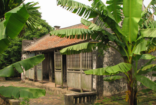 Ngoài ra, các tác phẩm khác như Lão Hạc, Trăng sáng... cũng được cho là lấy cảm hứng từ những nhân vật, cuộc sống thực. Đây chính là lý do địa danh làng "Vũ Đại"- làng Đại Hoàng, tổng Cao Đà, huyện Nam Sang, phủ Lý Nhân - nay là thôn Nhân Hậu, xã Hòa Hậu, huyện Lý Nhân, Hà Nam nổi tiếng khắp nơi.