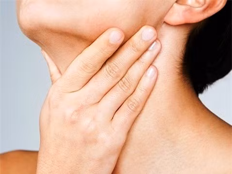 Dưới đây là một số dấu hiệu hạch nổi biểu hiện của bệnh ung thư nguy hiểm bạn cần lưu ý để đi khám và chữa bệnh kịp thời.