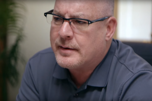 John Cencich tin rằng Hitler đã giả chết.