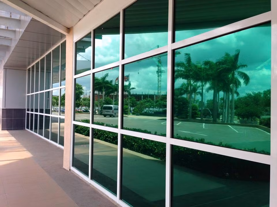 “Soi” cong nghe phim cach nhiet giai han cho nha ngay nong-Hinh-4