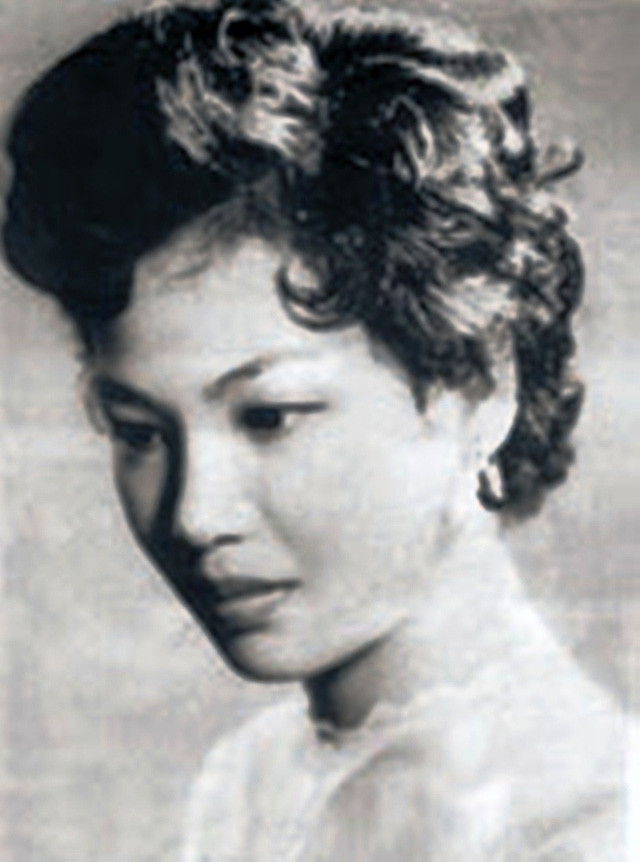 Điều thú vị là, năm đó, Công Thị Nghĩa hay tên gọi khác là Thu Trang vốn là nhà báo đến gặp ban tổ chức chỉ với ý định lấy thông tin viết bài, nào ngờ khi thấy bà quá xinh đẹp, ban tổ chức hết lòng thuyết phục bà đi thi. Ban đầu chỉ định "thi cho vui" nào ngờ bà "giật" luôn giải hoa hậu.