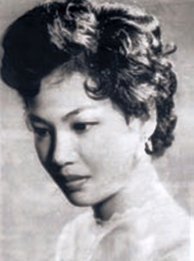 Điều thú vị là, năm đó, Công Thị Nghĩa hay tên gọi khác là Thu Trang vốn là nhà báo đến gặp ban tổ chức chỉ với ý định lấy thông tin viết bài, nào ngờ khi thấy bà quá xinh đẹp, ban tổ chức hết lòng thuyết phục bà đi thi. Ban đầu chỉ định "thi cho vui" nào ngờ bà "giật" luôn giải hoa hậu.