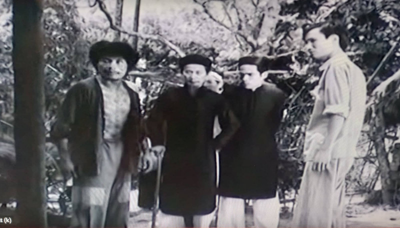 “Cái nghề quan bám thằng có tóc ai bám thằng trọc đầu? Bỏ tù nó thì dễ rồi; nhưng bỏ tù nó cũng có ngày nó được ra, liệu lúc ấy nó có để mình yên không chứ?”.