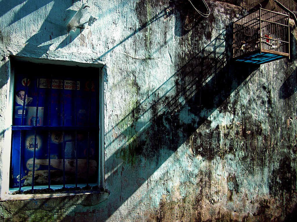 Tranh cãi thú vị về “nụ hôn” trong tác phẩm Bên cửa sổ - Hình 3 Tranh cai thu vi ve “nu hon” trong tac pham Ben cua so-Hinh-3