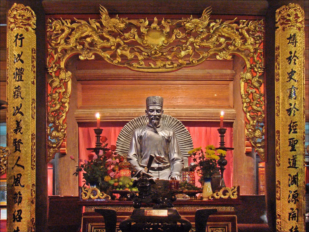 Cao Bá Quát cũng làm thơ để ca ngợi Chu Văn An và Thất trảm sớ: "Cô trung sấm sét không chồn chí/Thất trảm yêu ma phải rợn lòng".