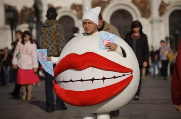 Tổng thống Ukraine Vladimir Zelensky trong phim “Tình yêu trong thành phố lớn 2” (Love in the Big City 2).