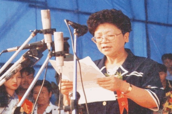 Quan ba tham lam, dam dang bac nhat TQ: Tinh nhan vai tram nguoi