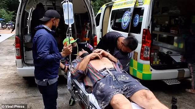 Cu ong 72 tuoi song sot sau 3 ngay lac trong rung ram-Hinh-8