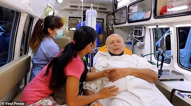 Cu ong 72 tuoi song sot sau 3 ngay lac trong rung ram-Hinh-9