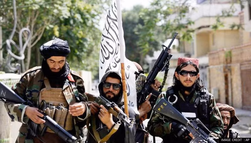 Loat vu hanh quyet dang so cua Taliban vua kiem soat Afghanistan-Hinh-7