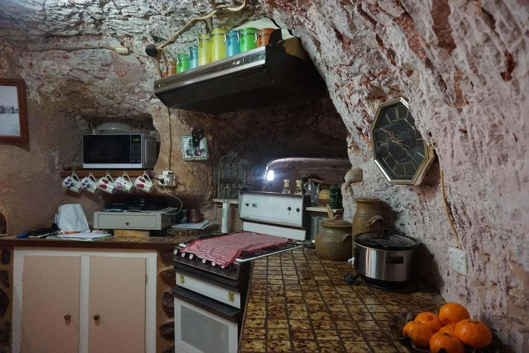 Những ngôi nhà ở đây có đầy đủ tiện nghi bao gồm phòng khách, phòng bếp, phòng ngủ.