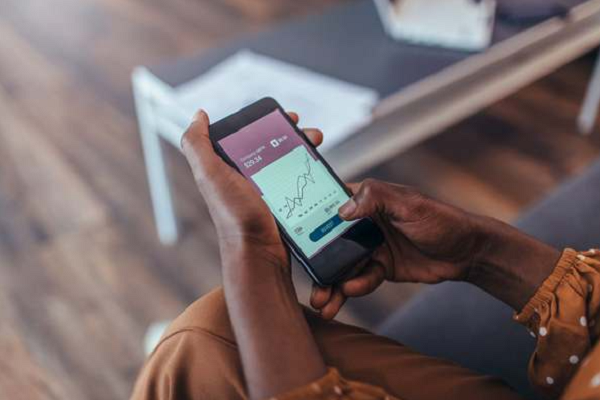 Trung Quoc: Cu ba 104 tuoi kiem tien 