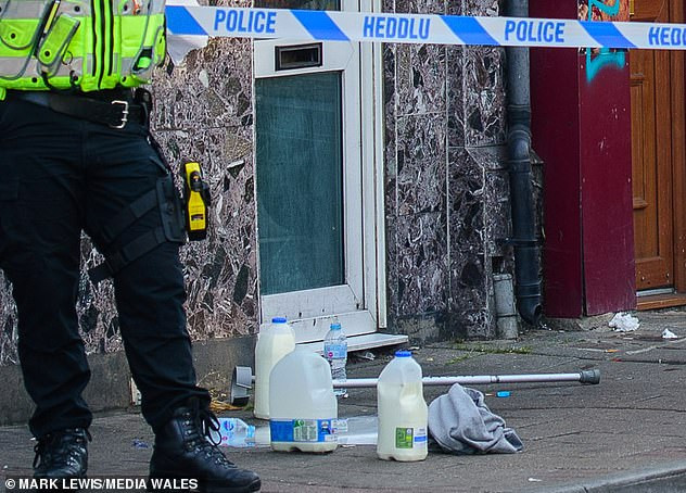 Tat axit hang loat o Anh: Nan nhan tu so cuu...bang sua-Hinh-6