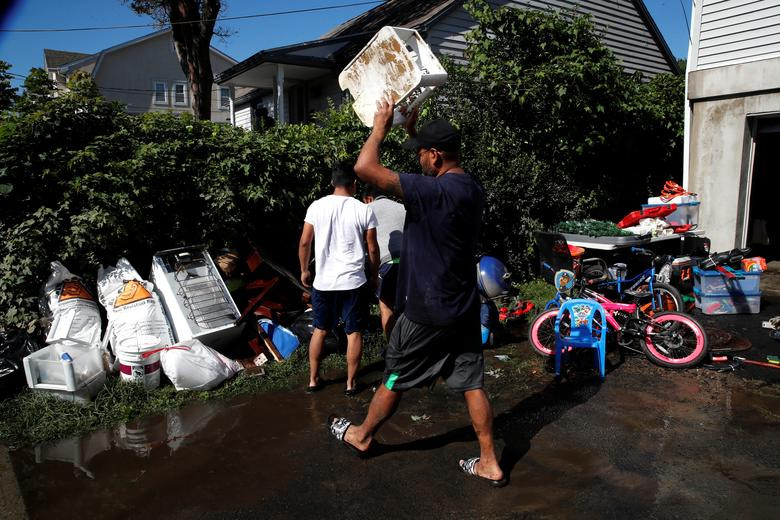 Khon kho cuoc song nguoi dan o New York trong tran lut lich su-Hinh-6