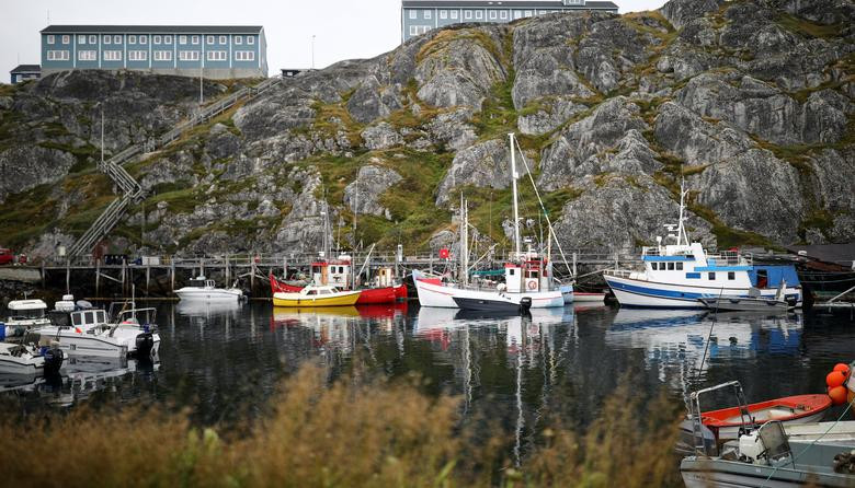 Khung cảnh yên bình tại một bến cảng ở Greenland ngày 7/9.