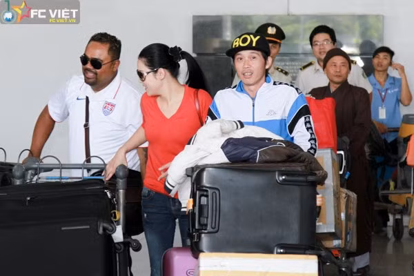 Hoai Linh “sup mu” tron khan gia vi so bi quay-Hinh-7