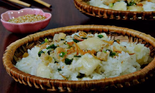 Món xôi sắn thơm nức mũi.