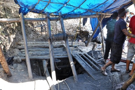 Sap ham than Hoa Binh, 1 nguoi chet, 2 nguoi mat tich